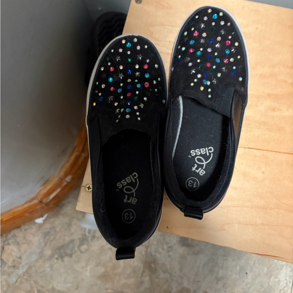 art class Black Slip-On Sneakers with Multicolor Gem Studs girl’s size 13